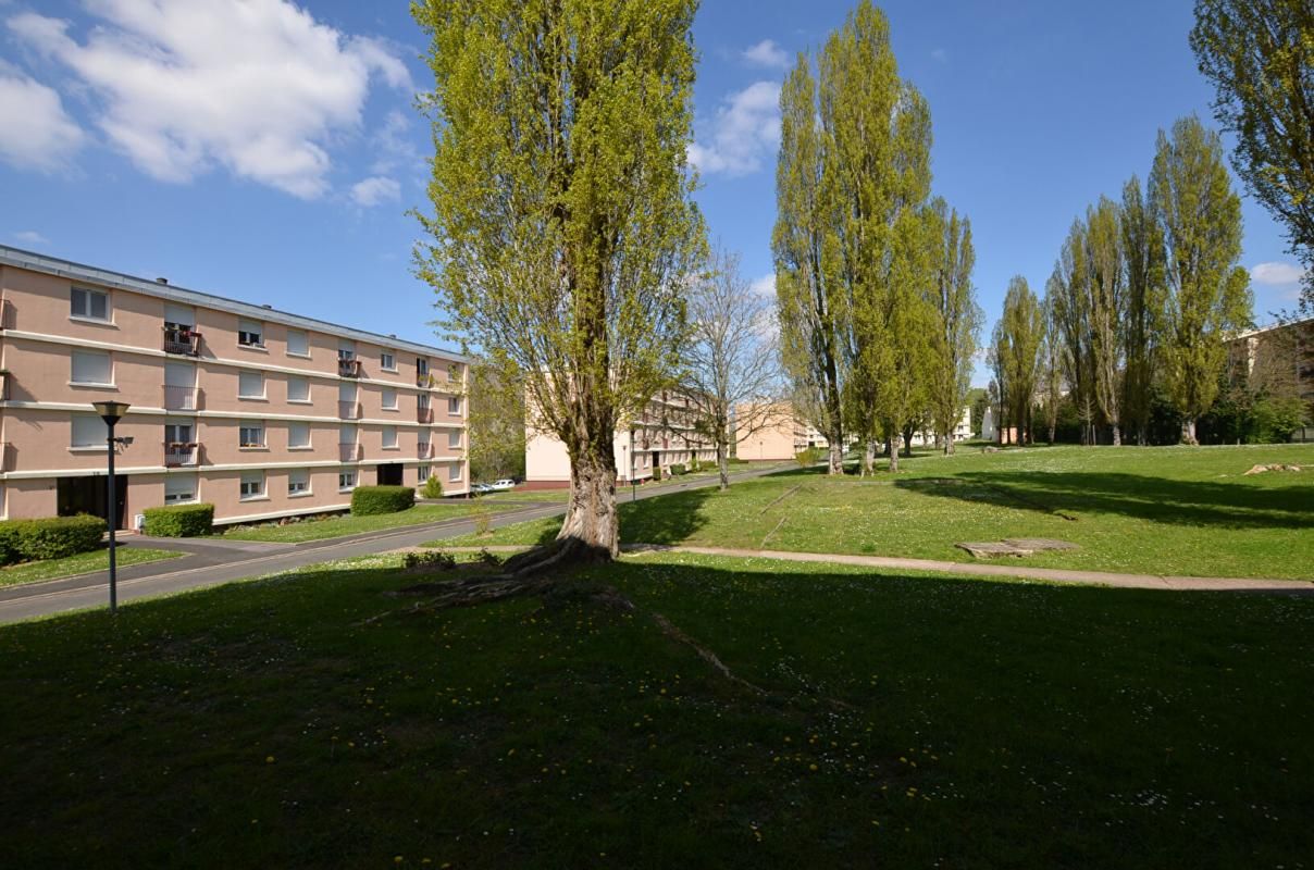 SAINTE-GENEVIEVE-DES-BOIS 91700- Sainte Geneviève des bois appartement 4 pièces 75 m² 1