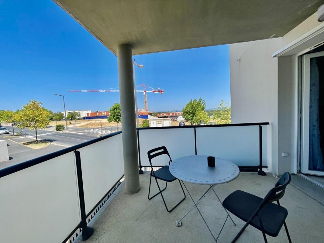 BEZIERS Appartement T2 avec terrasse à Béziers - 105 990 euros 1