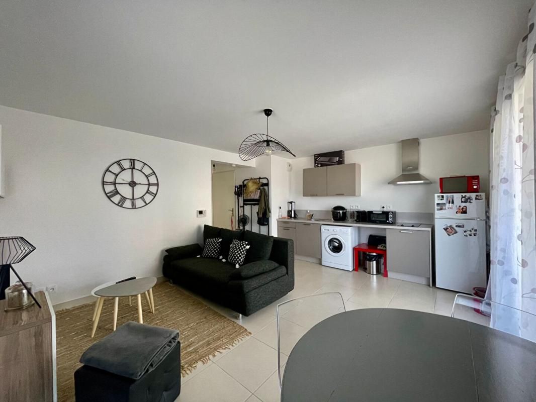 BEZIERS Appartement T2 avec terrasse à Béziers - 105 990 euros 2