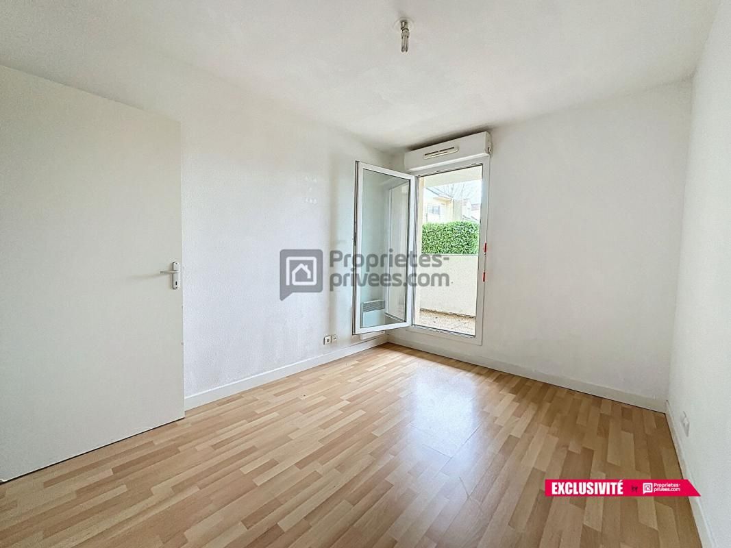COULOMMIERS Appartement, TERRASSE,  2 chambres 4