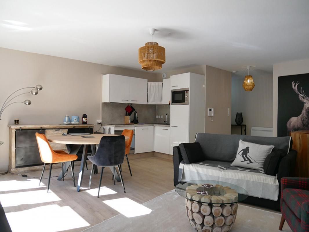 BAGNERES-DE-LUCHON Appartement T2 Duplex Cabine de 69 m² avec balcon 3