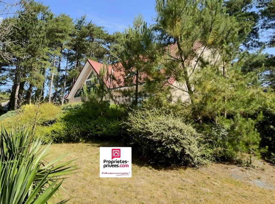 GOLF DES PINS - VILLA 250M2 / 6 CHAMBRES - GARAGE 6 VOITURES