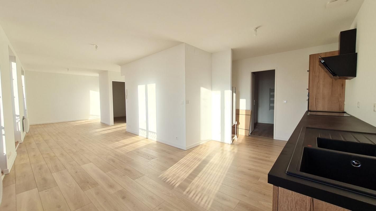 BEZIERS Appartement rénové totalement de 58 m² 2