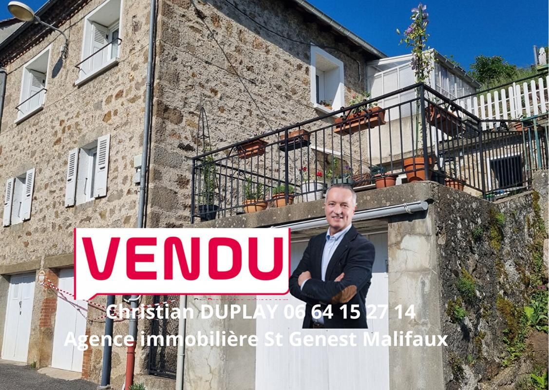 *** VENDU*** Saint Sauveur en Rue 42220 maison de village élevée sur trois niveaux plus combles 89m² habitables 5 pièces, 3 garages, véranda terrasse et 150m² de terrain non attenant