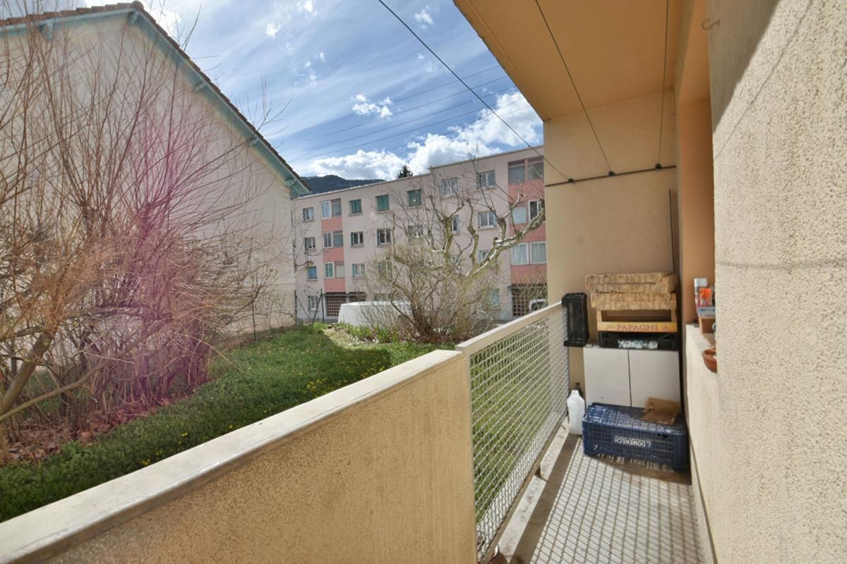 Laragne-Montéglin - Appartement loué T3 avec balcon et cave