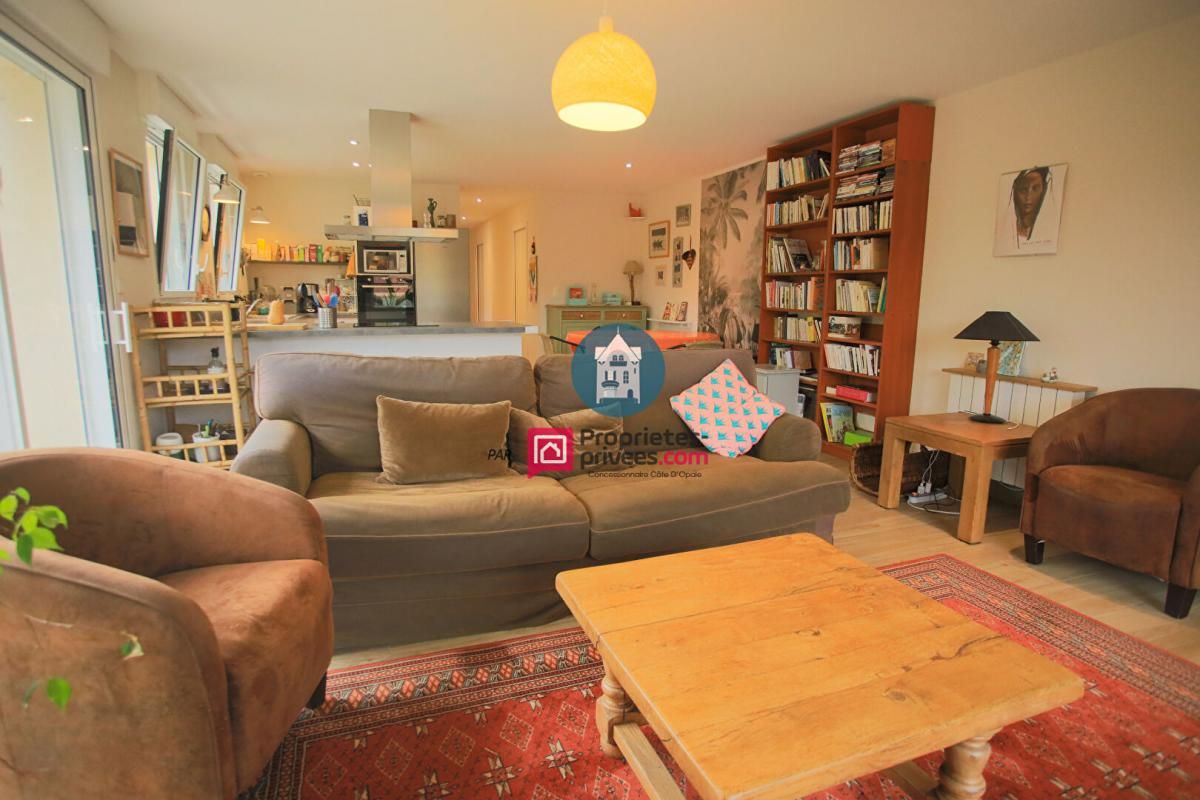 Votre agence "Propriétés-Privees. Com" vous propose :