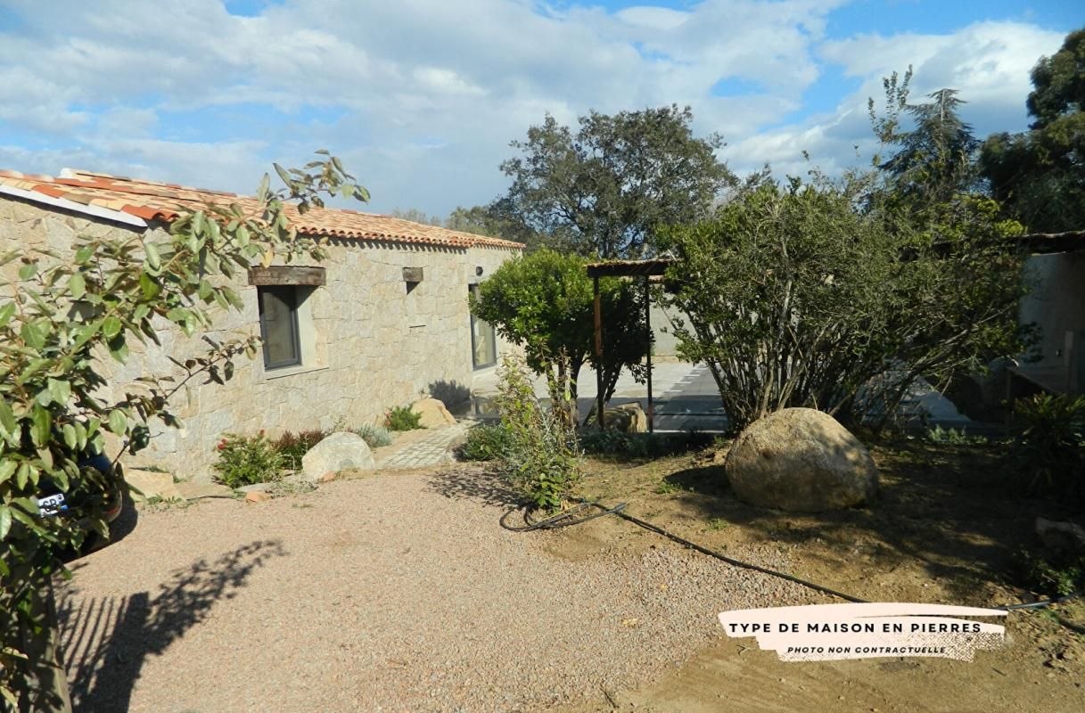 PORTO-VECCHIO Maison type T3  en pierres sèches avec piscine - Ste Lucie de Porto Vecchio 2A - CORSE DU SUD - FRANCE 2