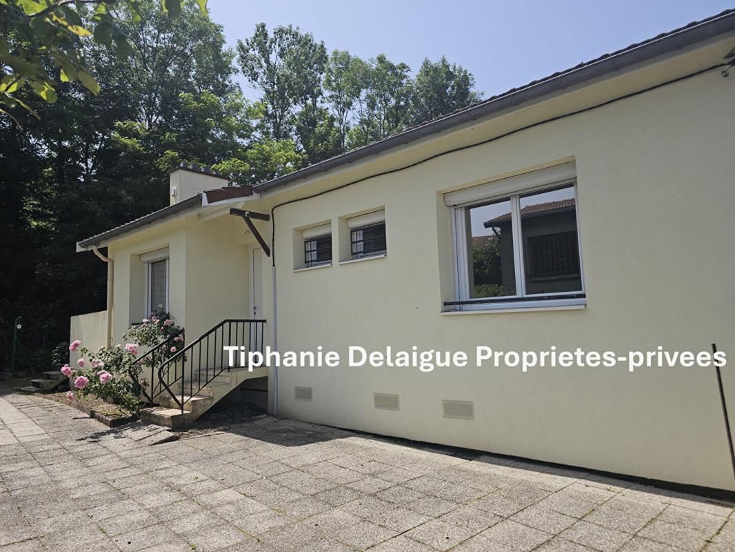 Le Chambon-feugerolles 42500 Maison 115 m² 2 Garages  + T1 bis en sous sol
