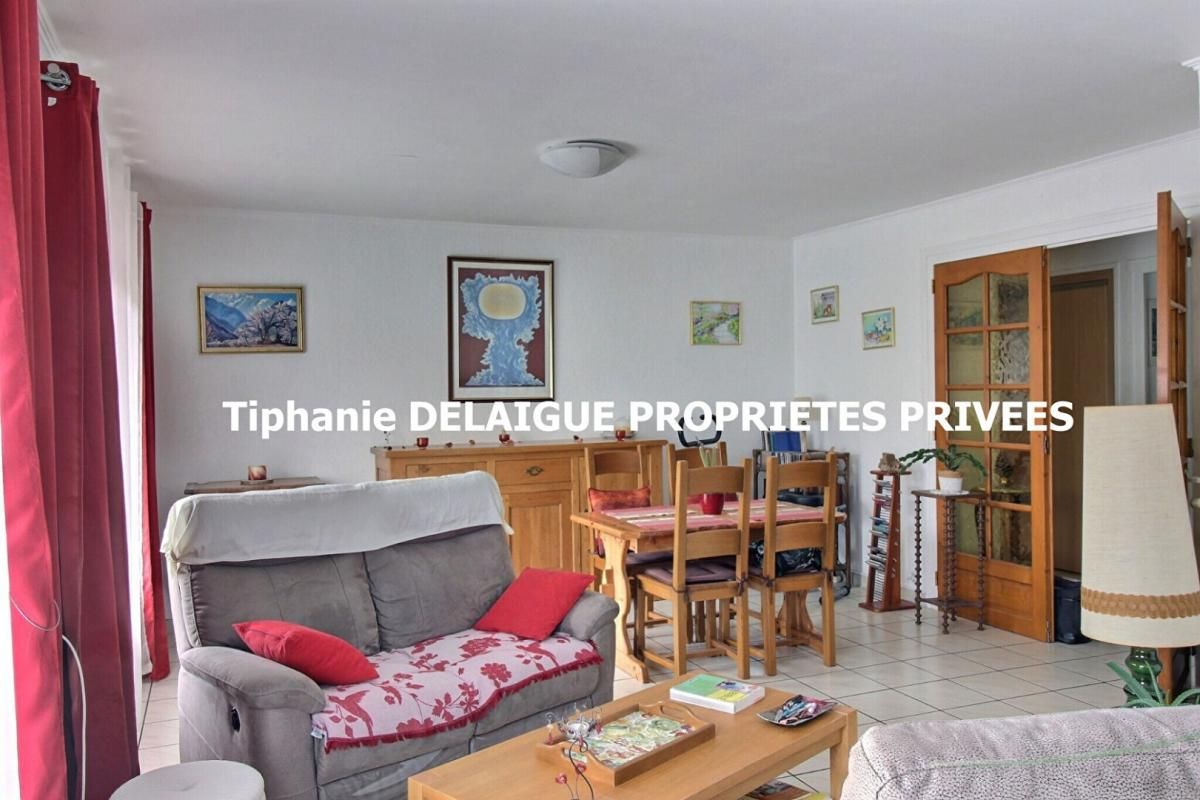 Le Chambon-Feugerolles 42500 secteur paisible T4 traversant 74,82m² 2 chambres garage, cave dans une petite copropriété