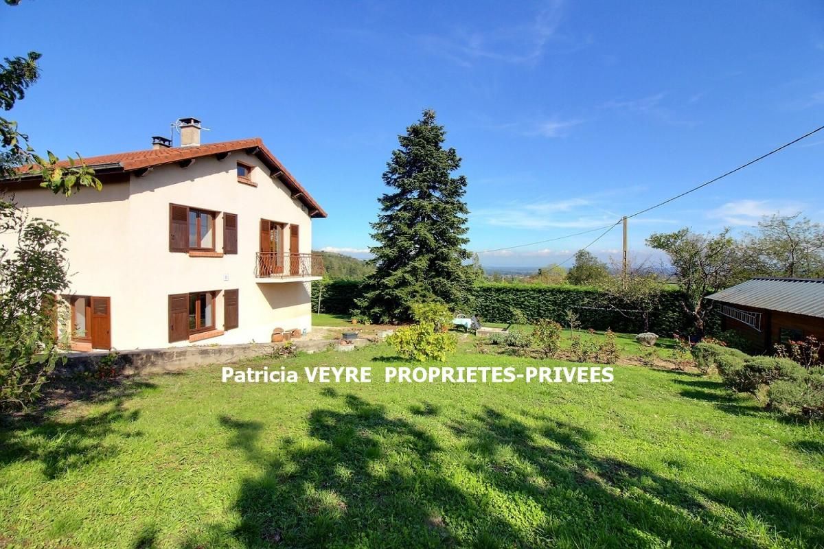 Maison Champdieu de 138 m2 sur 1 619 m² de terrain