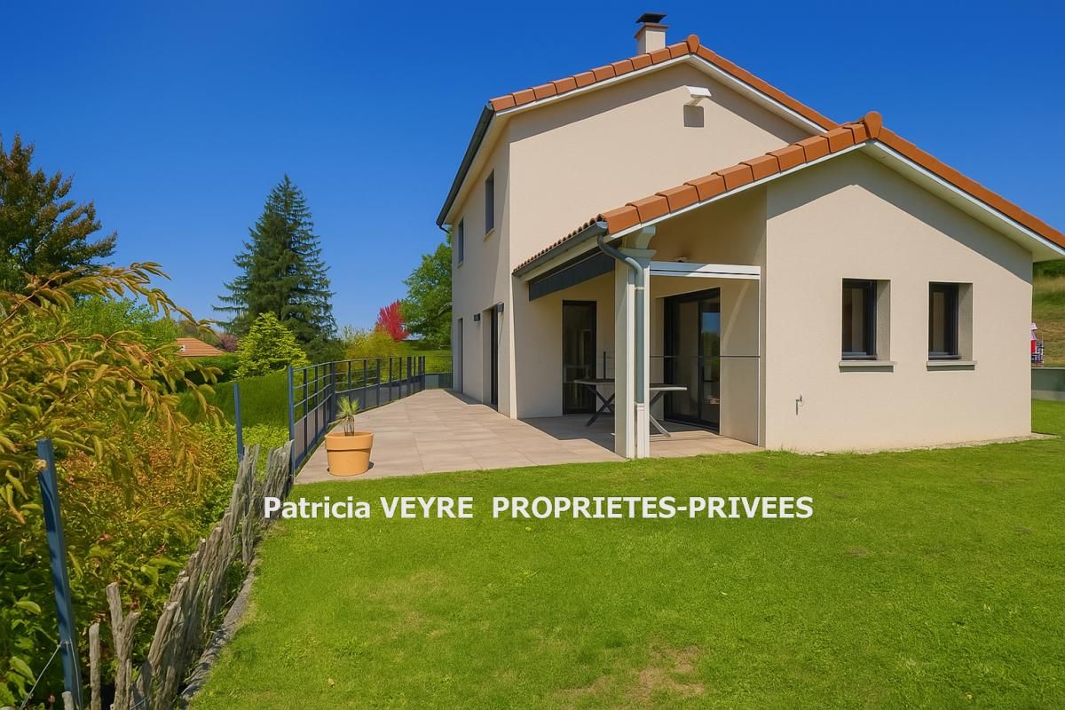TARENTAISE (42660) maison de 2017 de130 m2, quatre chambres sur un terrain de 567 m²
