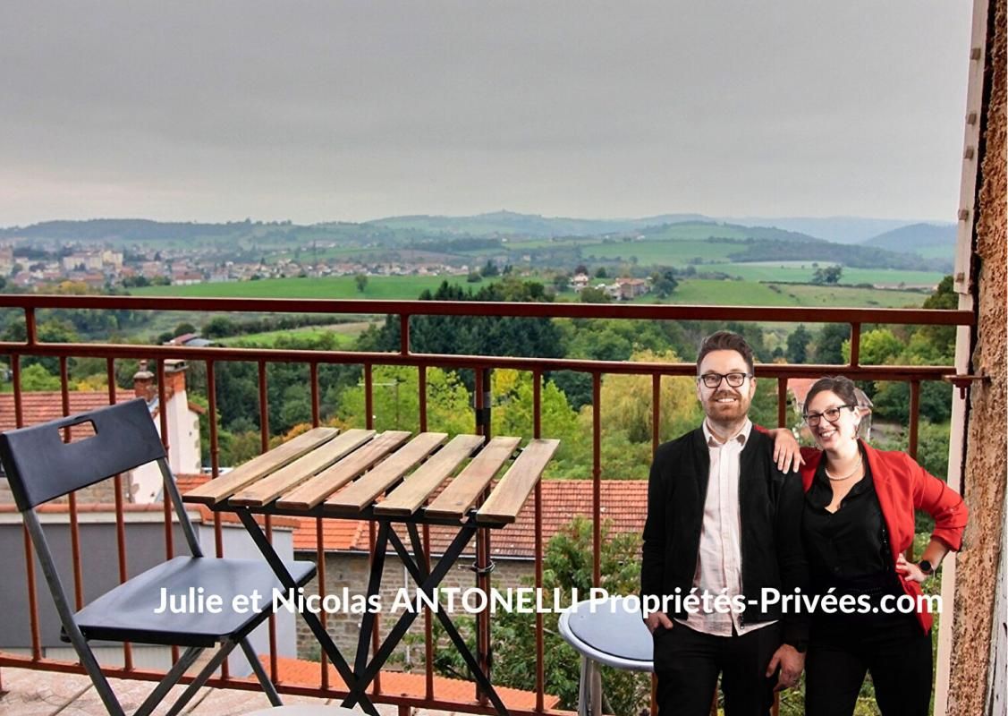 Saint Genest Lerpt 42530 appartement 65m² 2 chambres balcon place de parking CAVE