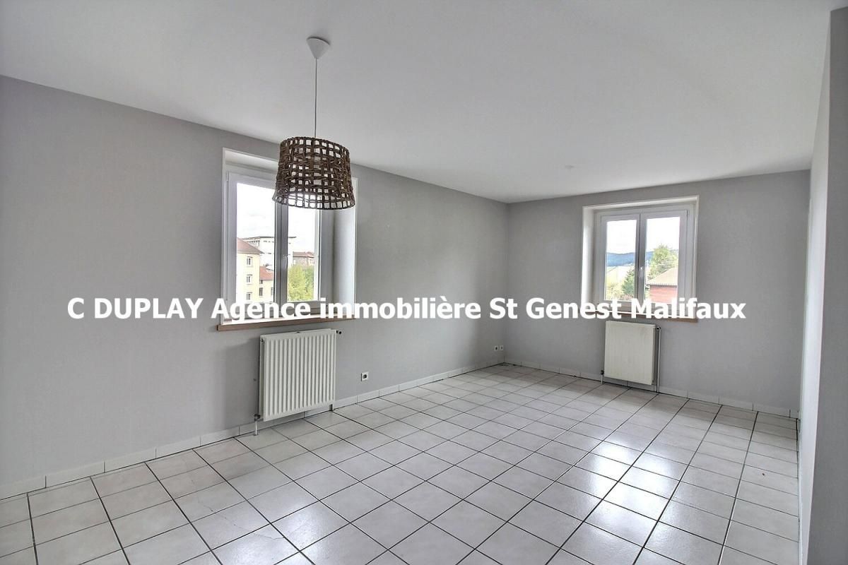 Saint Genest Malifaux 42660 Centre village Appartement 77m² 3 chambres