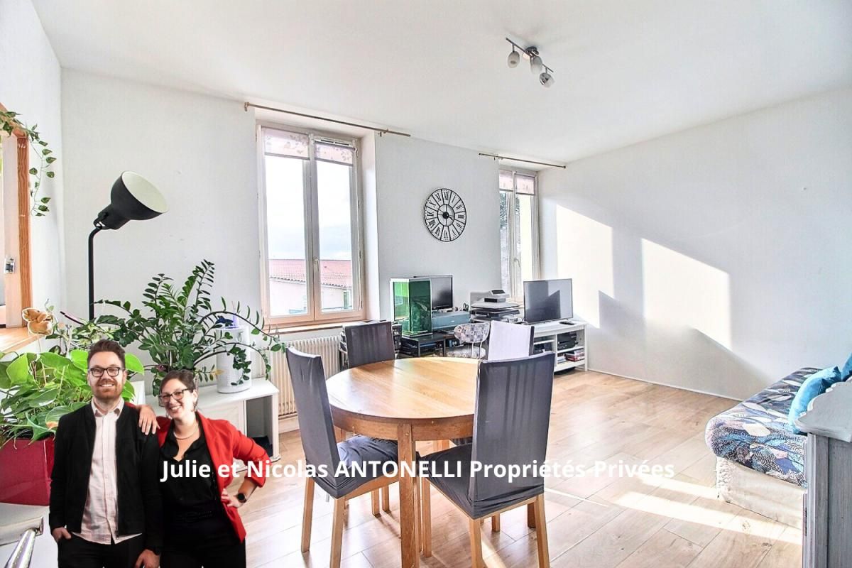SAINT JUST MALMONT 43240 centre village appartement 58m² 2 chambres cave