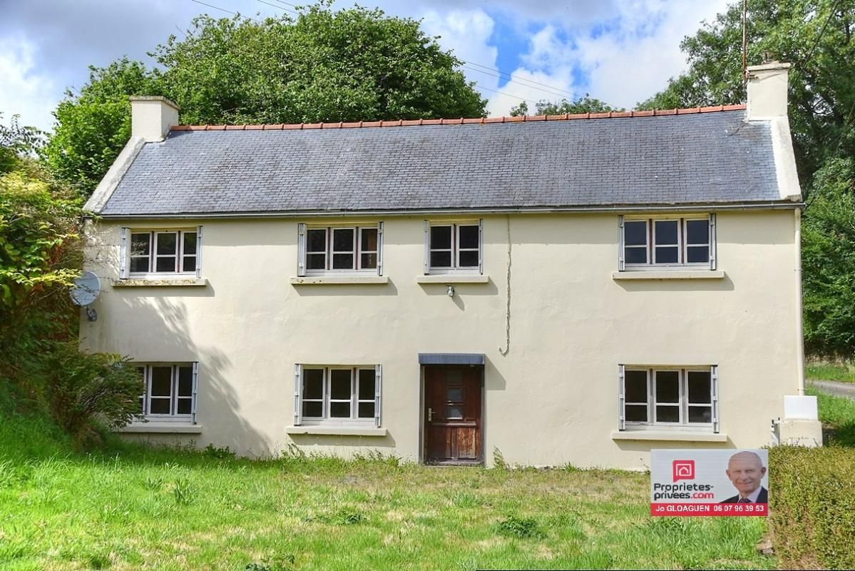 Maison à rénover, au calme, 3 chambres, 97 m2 sur terrain de 940 m2