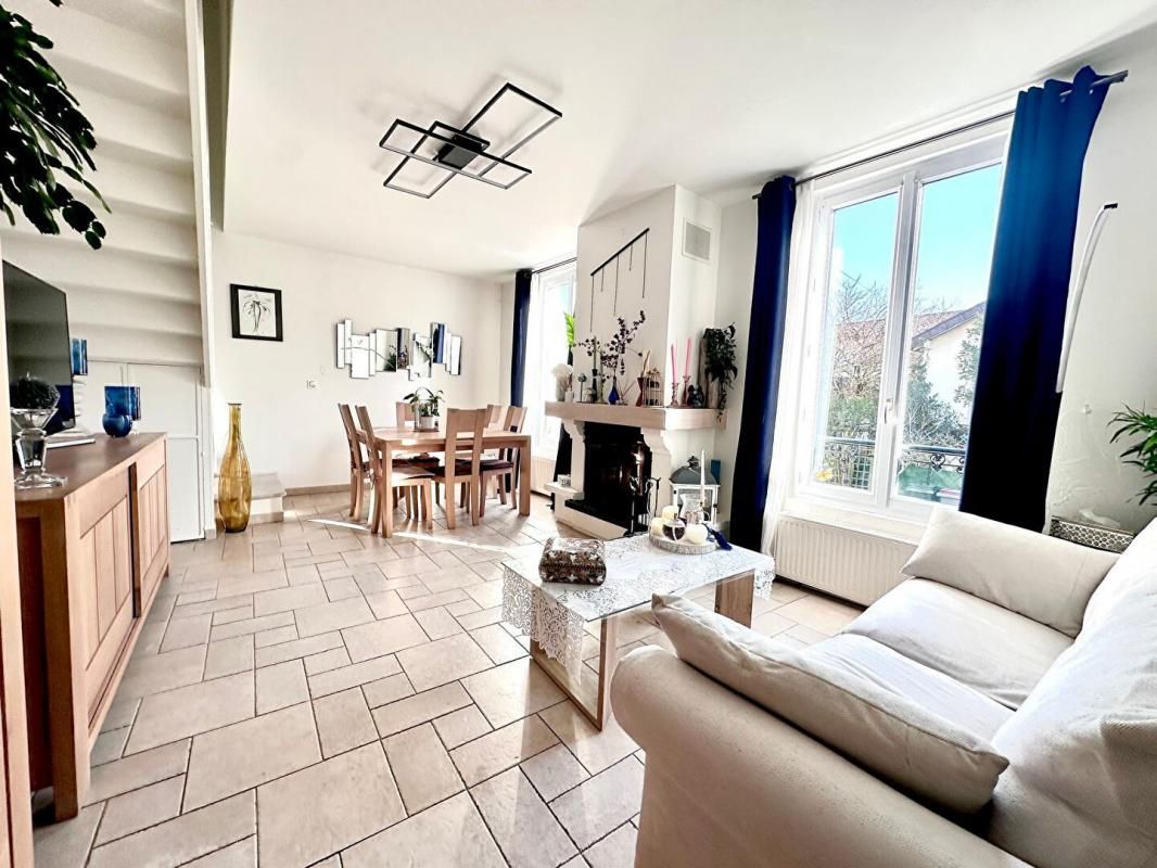 Maison Argenteuil, secteur Orgemont, 95100 Val d'Oise 6 pièce(s) 122 m2 habitables