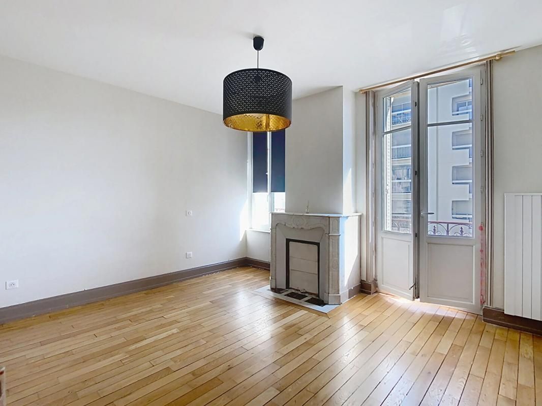 Appartement Nancy 3 pièce(s) 58.50 m2, avec grenier et cave