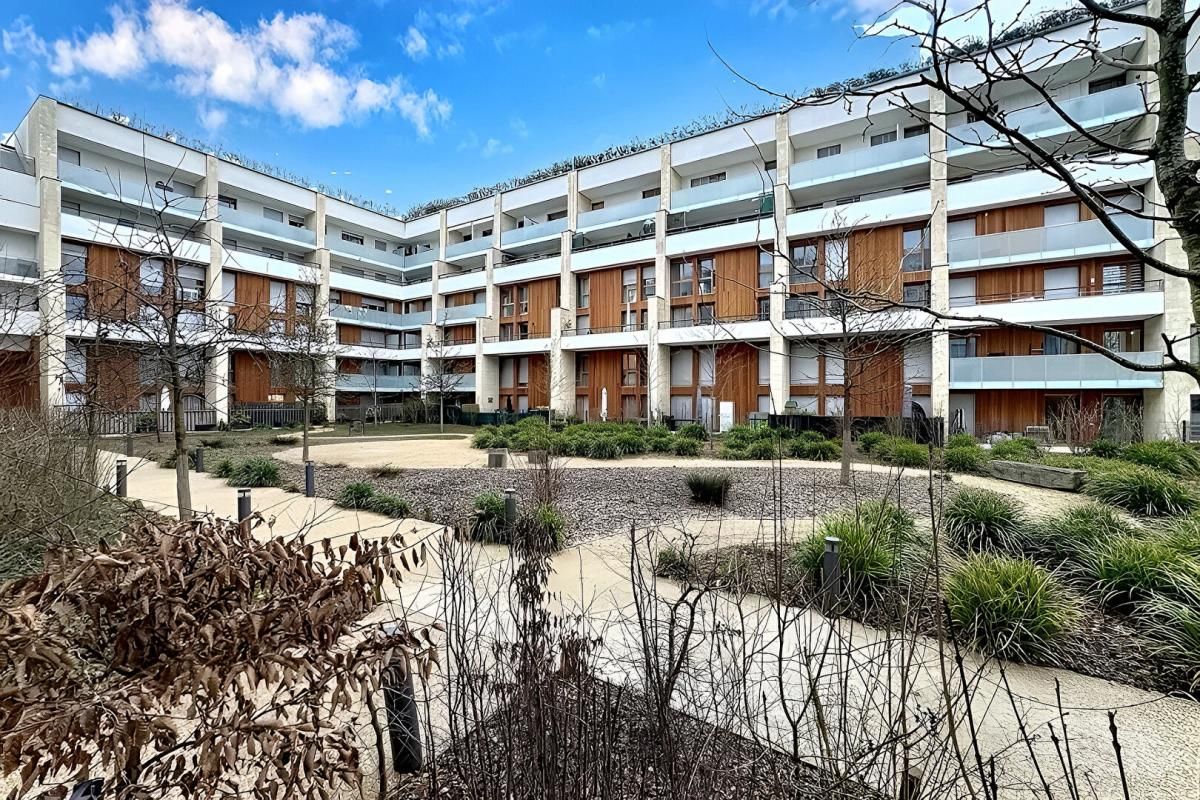 Appartement d'Exception de 95m2 avec Jardin Privatif Éco-Quartier de Meudon La Forêt