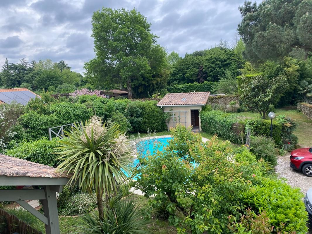 Exceptionnel à Saint Macaire, proche Langon, piscine, gite... 15 pièces 700 m2