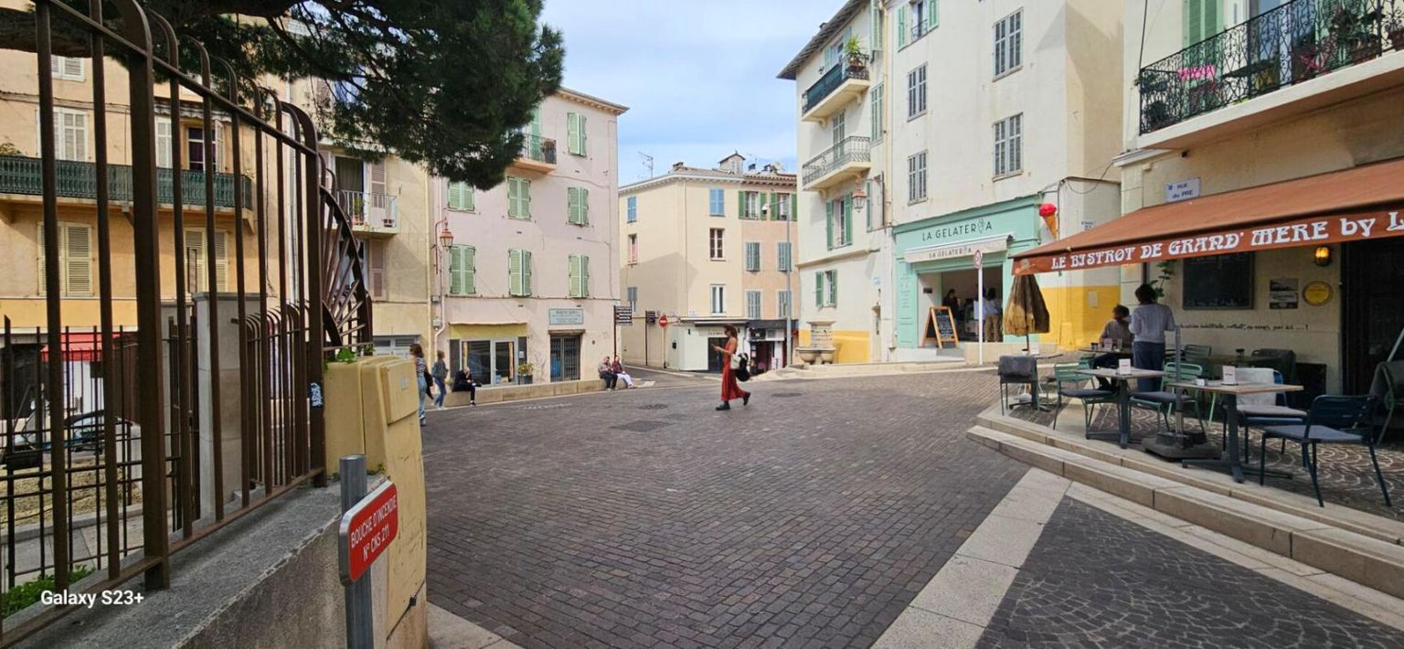 Cannes Suquet, Maison individuelle divisée en 4 studios