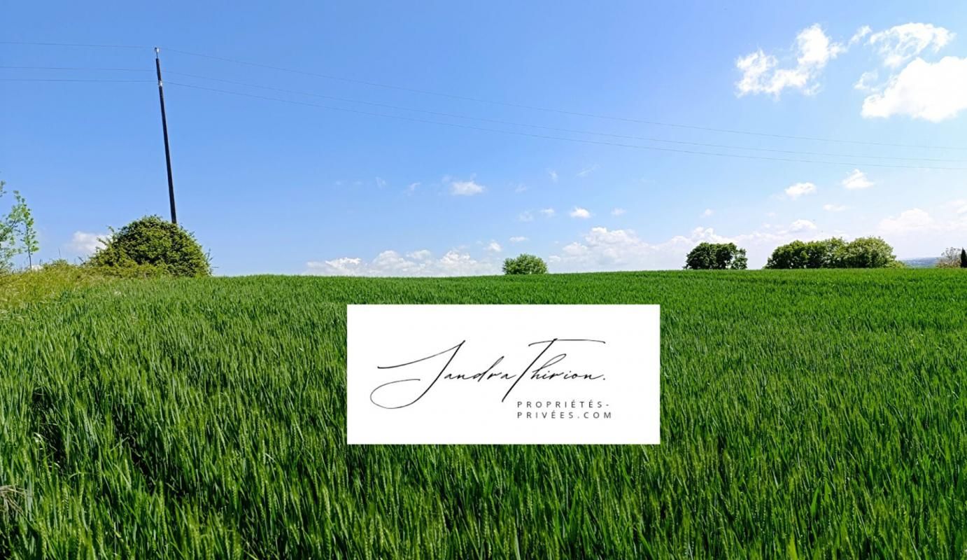Magnifique terrain de 2 000m2 entièrement constructible pour maison de plain pied