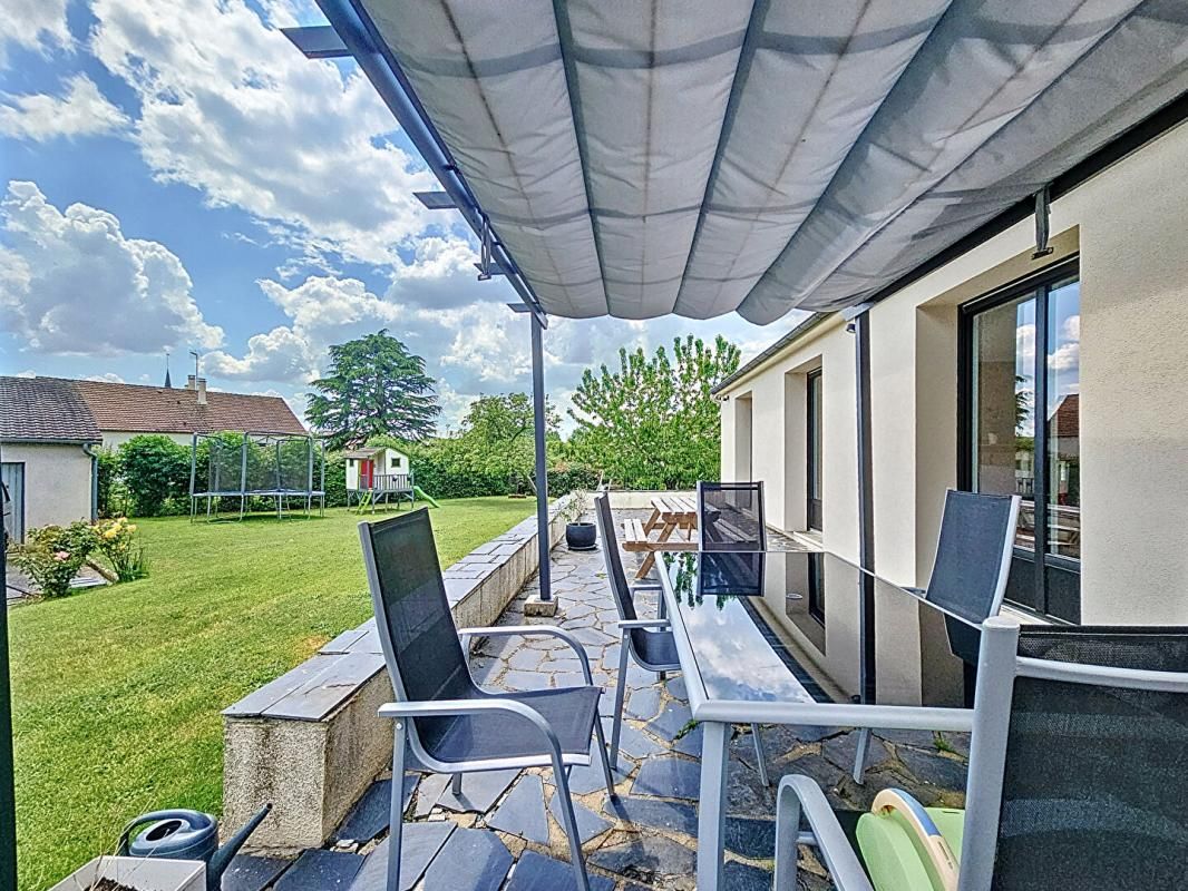 Maison Alencon 10 pièce(s) 260 m2