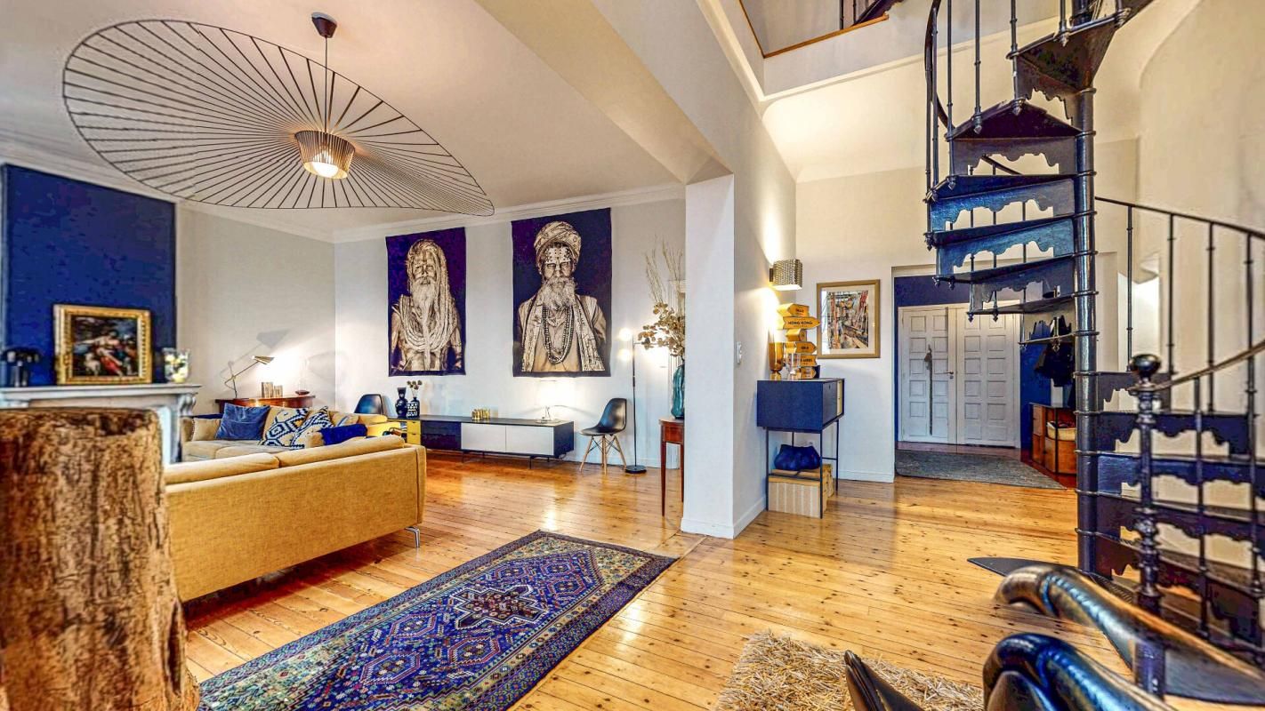 Duplex de caractère au coeur de Carcassonne - 272 m² - 4 chambres - Terrasses