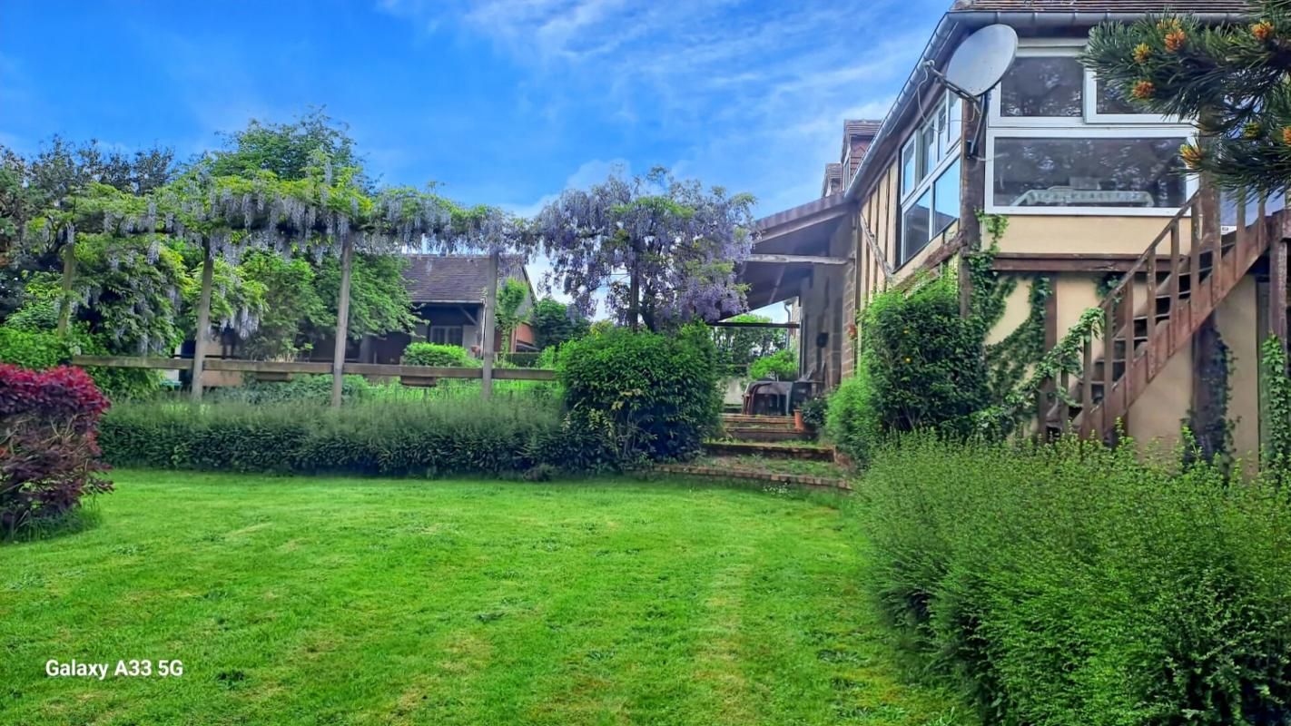 Propriété de 125 m² sur un parc de 5 hectares. Idéal passion nature & chevaux