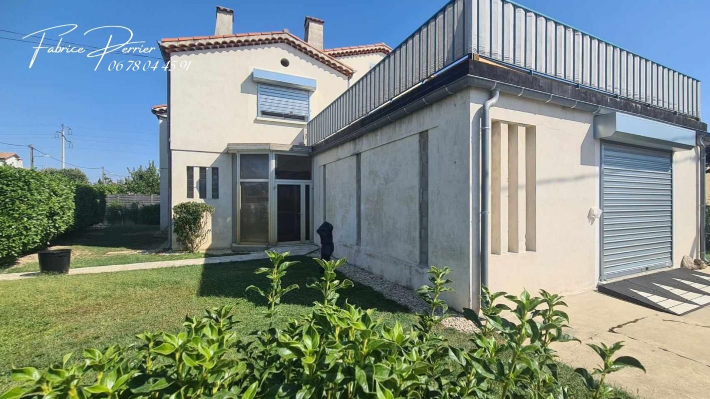 Maison de 328m² possibilité de 2 logements sur 3 niveaux à Montélimar