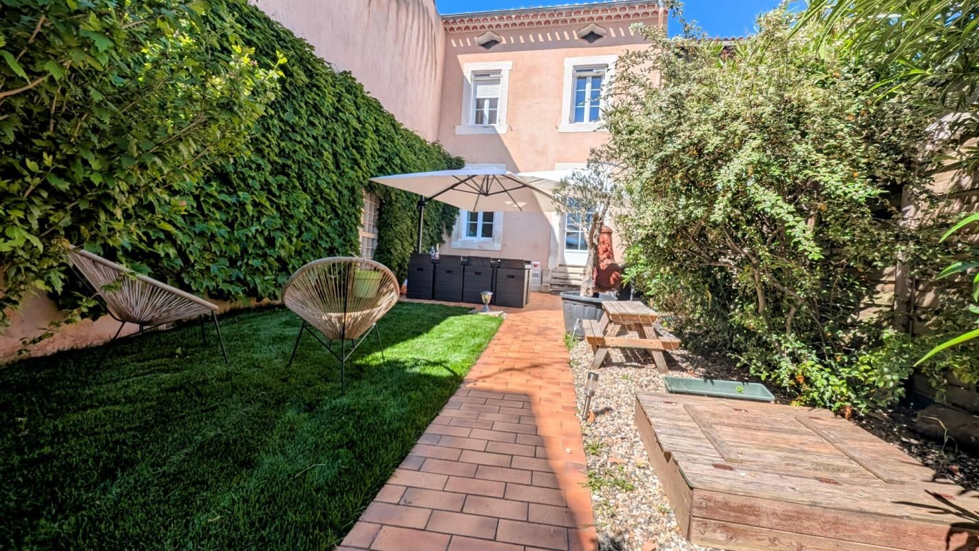 Maison de village 160 m² habitable T 5 avec jardin et garage