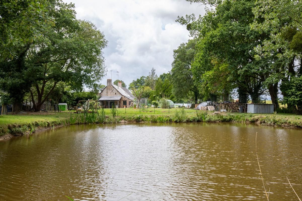 Longère en pierre - 3 chambres- pièce d'eau-249 490 euros- chauffage offert pour 5 ans