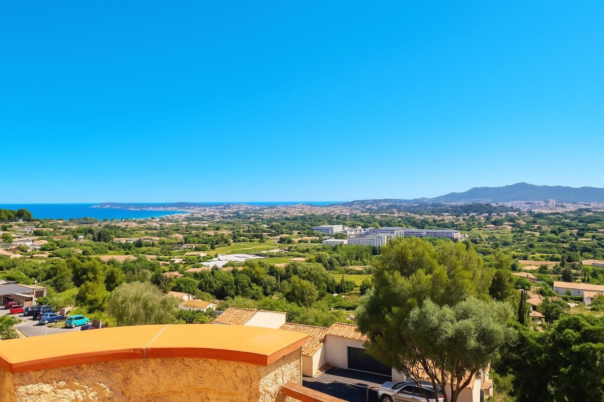 Villa Ollioules 5 pièces 130 m² - Vue panoramique - 780 000