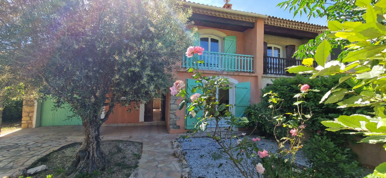 Trés belle villa a clermont l hérault au calme