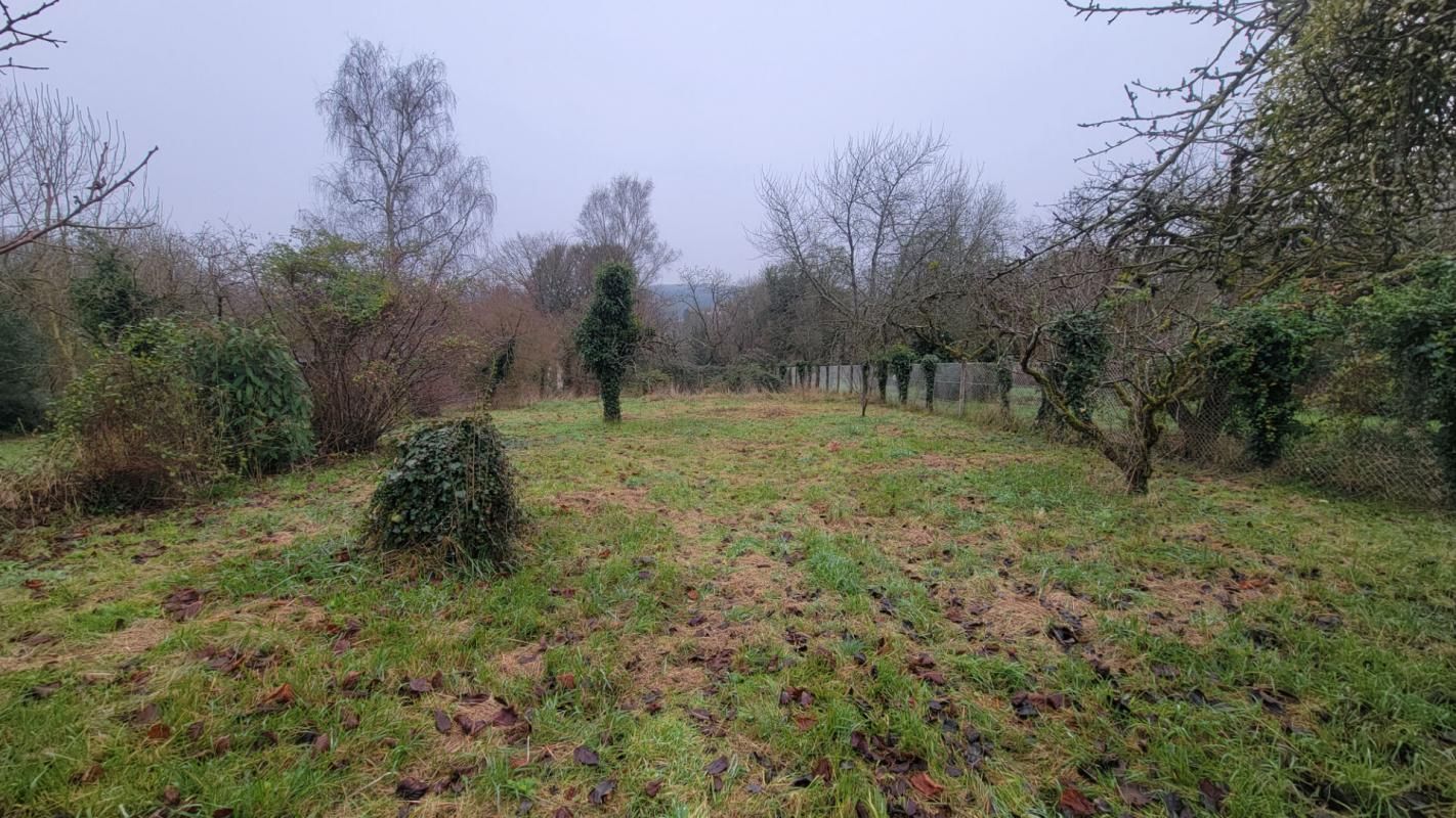 Terrain à bâtir de 1 256 M2 entièrement viabilisé