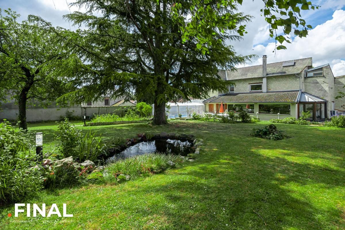 Maison familiale avec piscine et studio indépendant