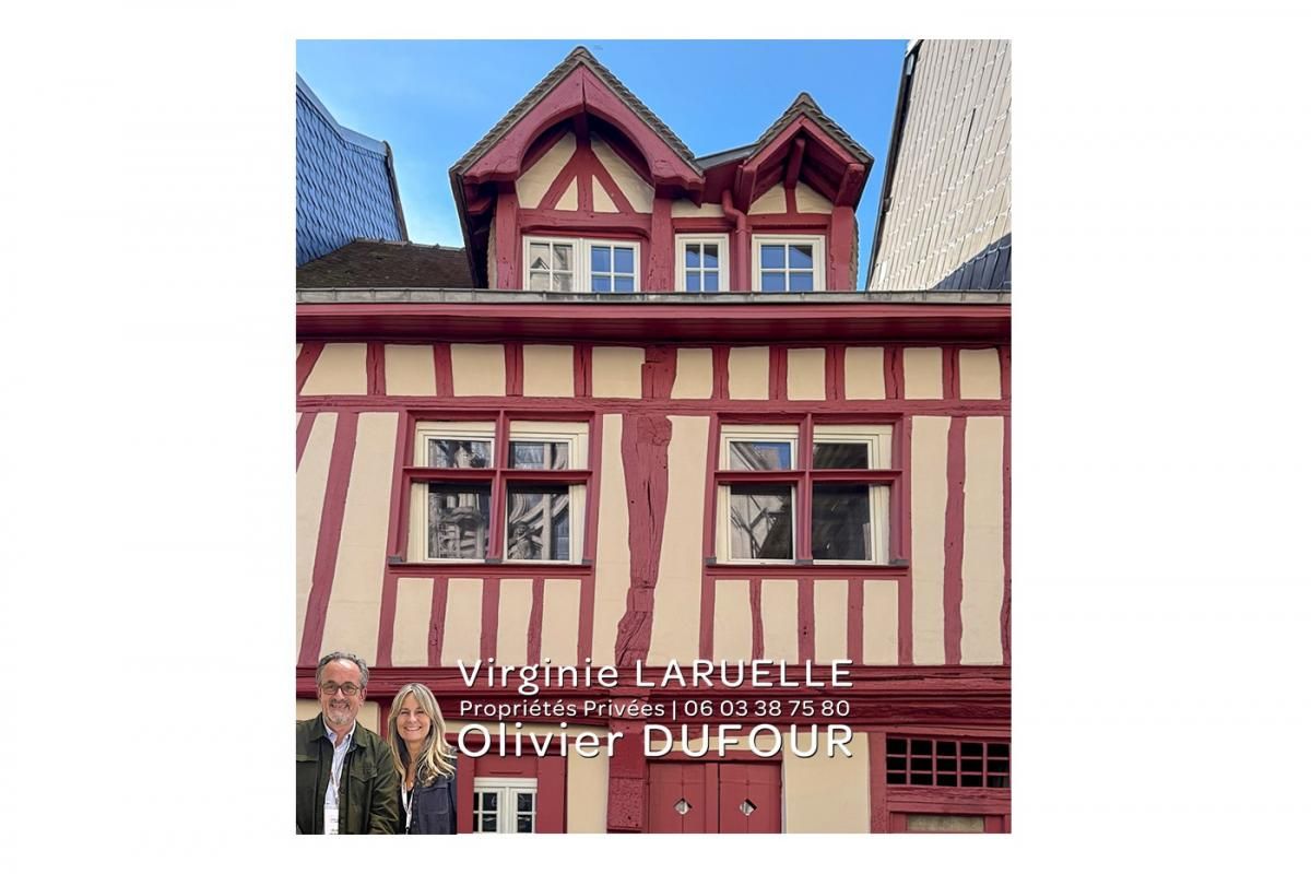 ROUEN SAINT-NICAISE Appartement 2 pièces de caractère au calme avec vue sur l'église Saint-Nicaise