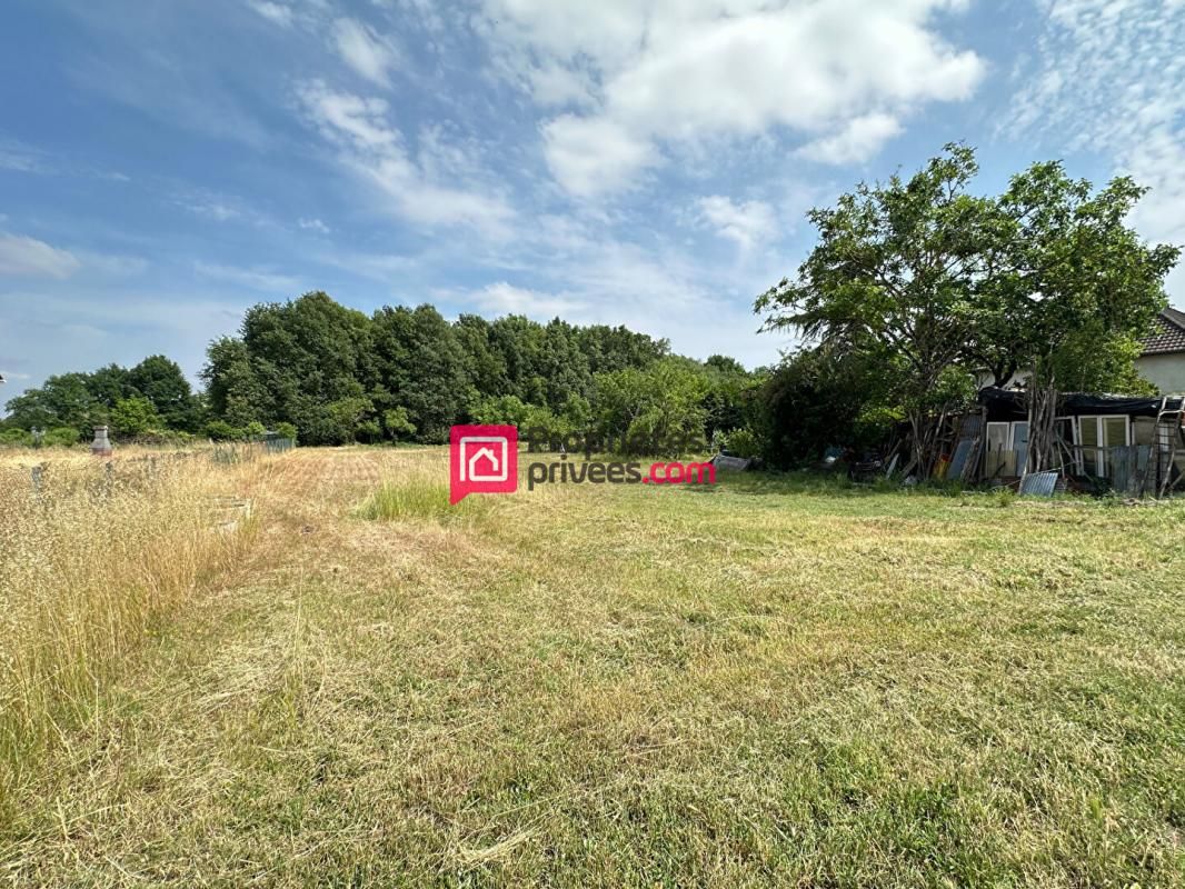 Terrain à Bâtir -Proche CHINON -1506m²