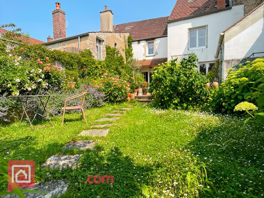 Maison Noyers 7 pièce(s) 175 m2