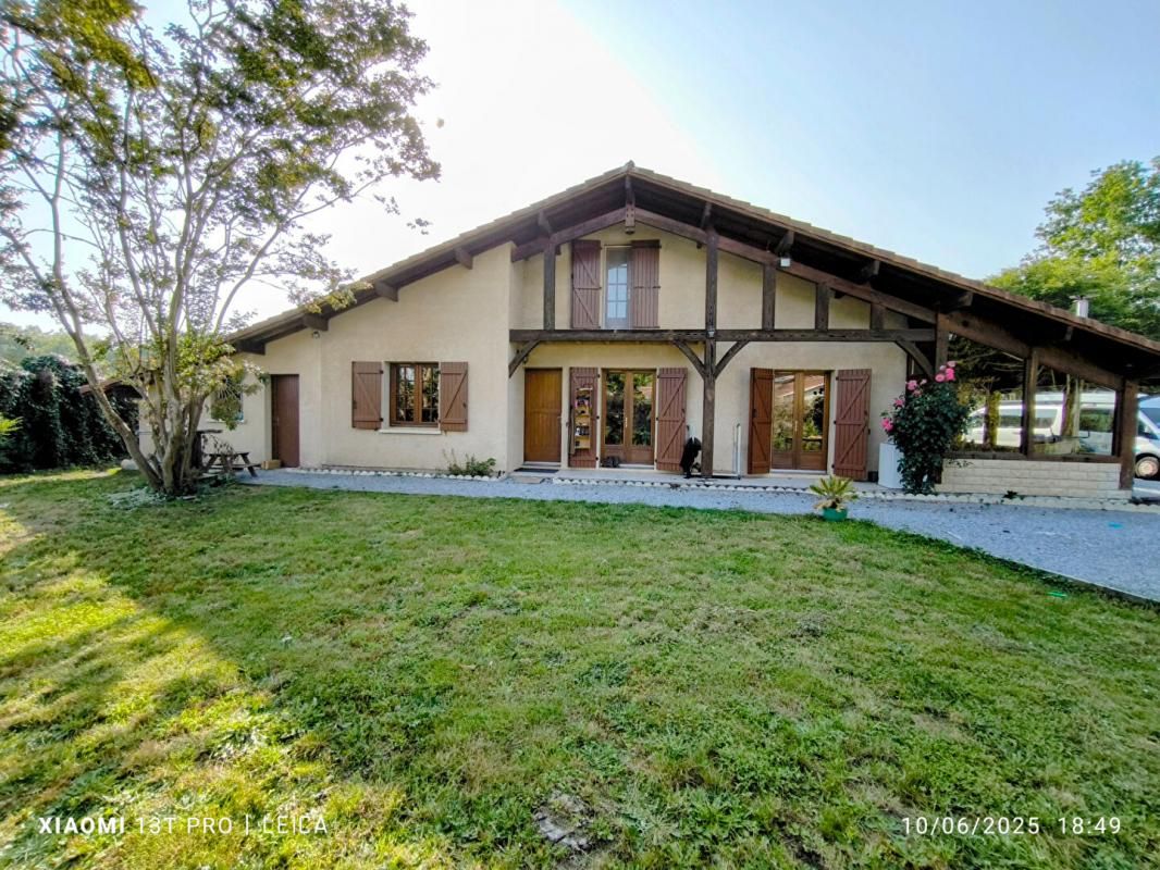 Maison Begaar 7 pièce(s) 165 m2