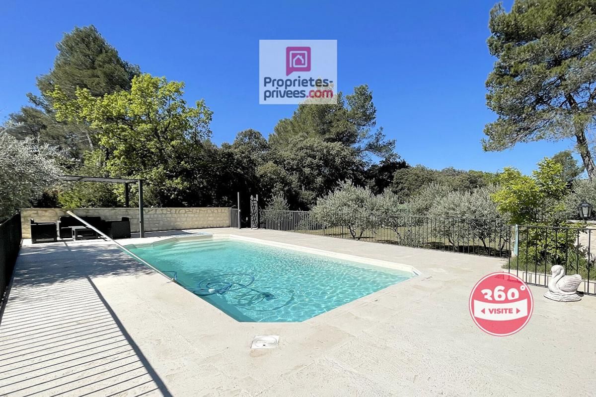Très belle maison T7-8 avec piscine sur grand terrain