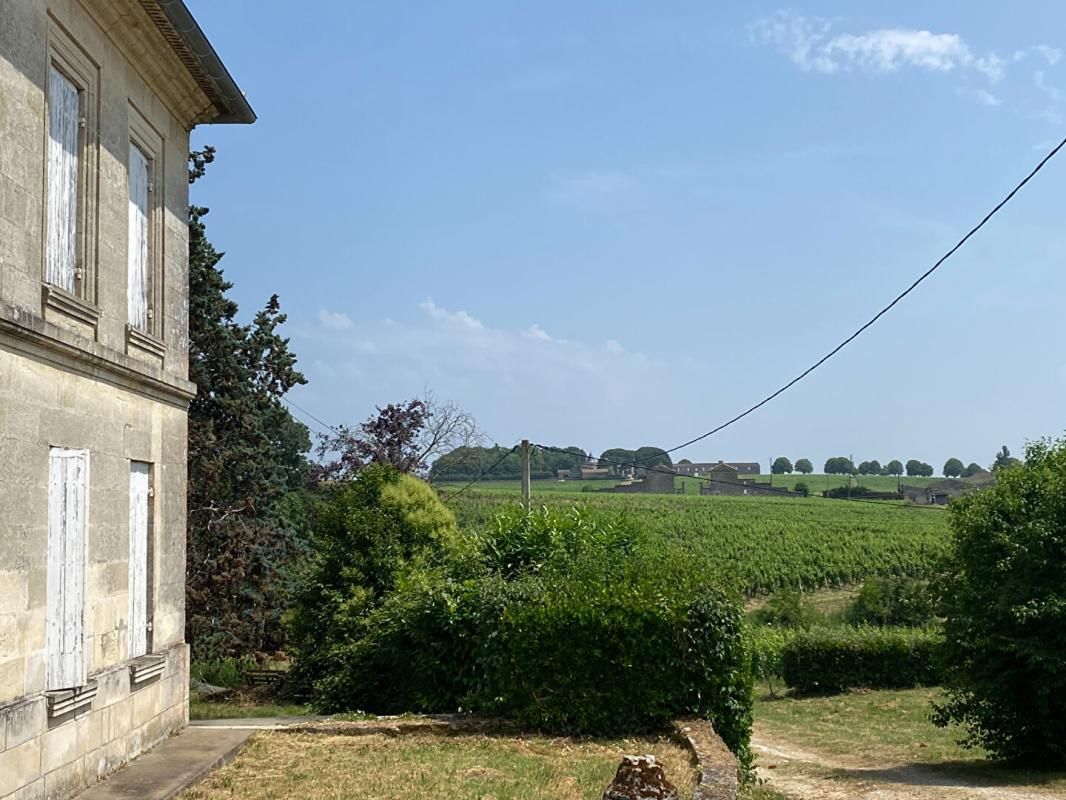 Rarissime : un domaine viticole à SAINT GEORGES proche Saint-Émilion