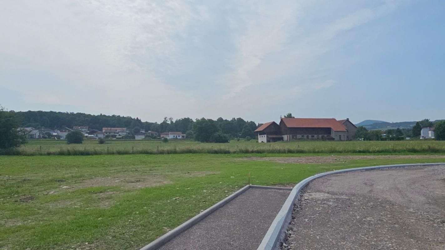À vendre à Corcieux - Terrain viabilisé, prêt à bâtir !