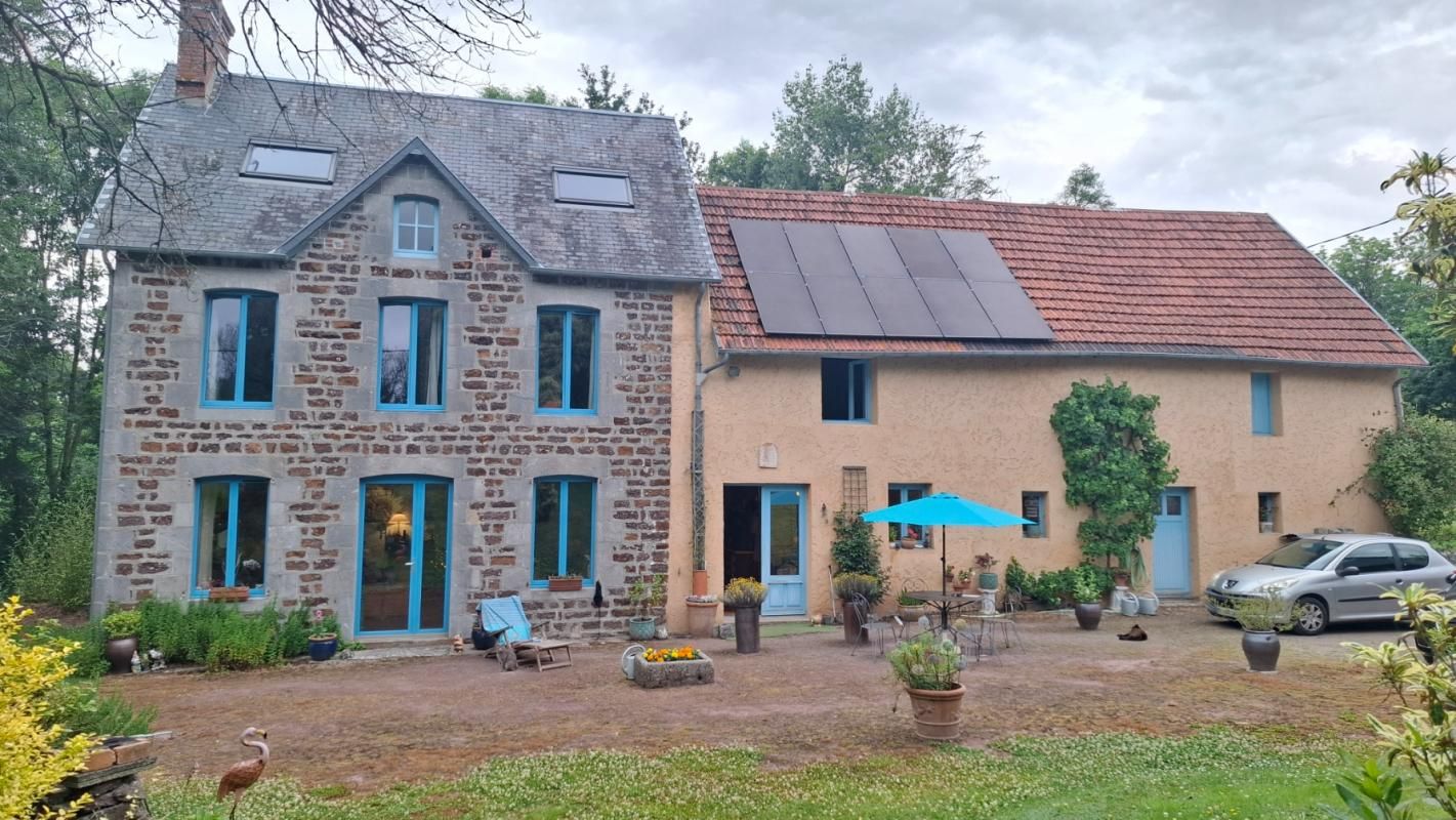 MAISON AU CALME A QUELQUES KM DU CENTRE DE BREHAL
