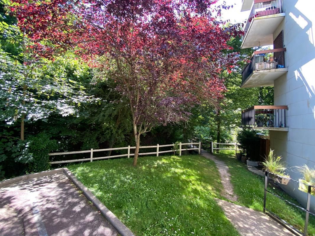 Appartement Ville D Avray 5 pièce(s) 83 m2