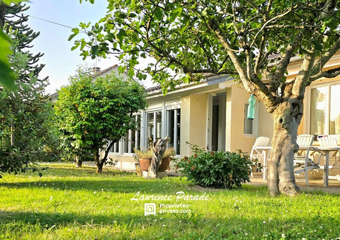 Maison de plain pied avec jardin garage