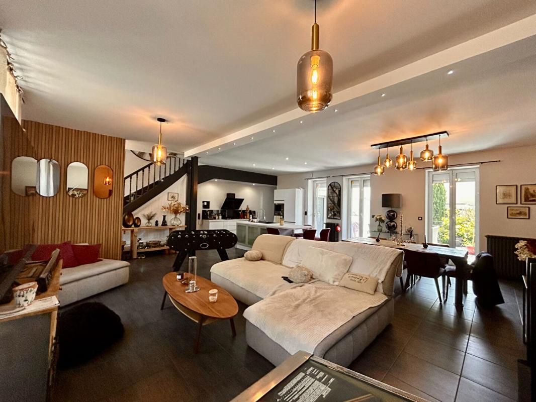 A vendre, maison de ville d'exception, quartier Vésone à PERIGUEUX 24000