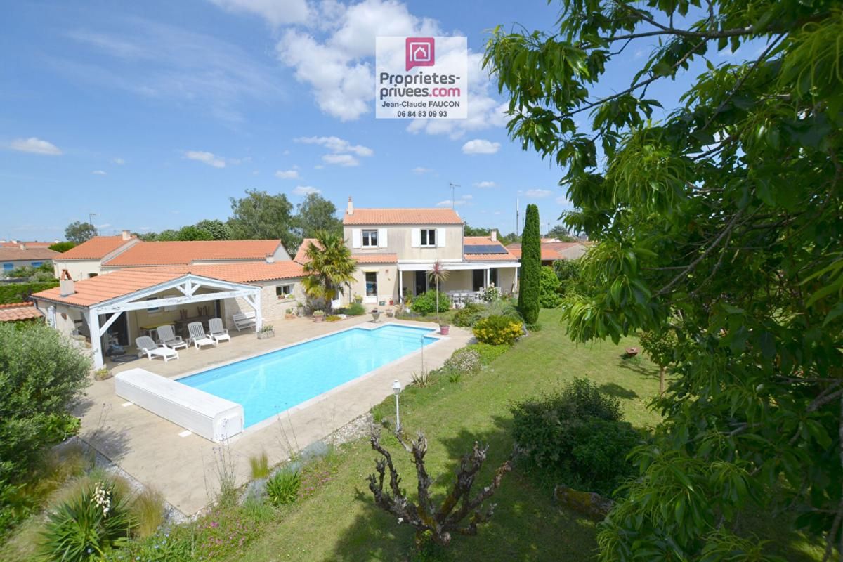 Maison 7 pièce(s) 187 m2