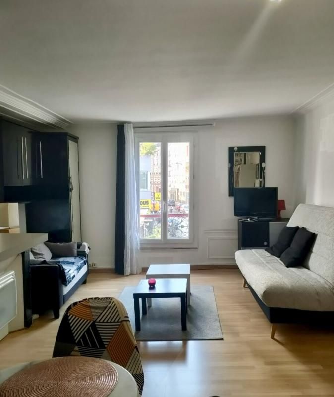 Grand studio de charme ? Paris 20e ? À deux pas du métro Alexandre Dumas