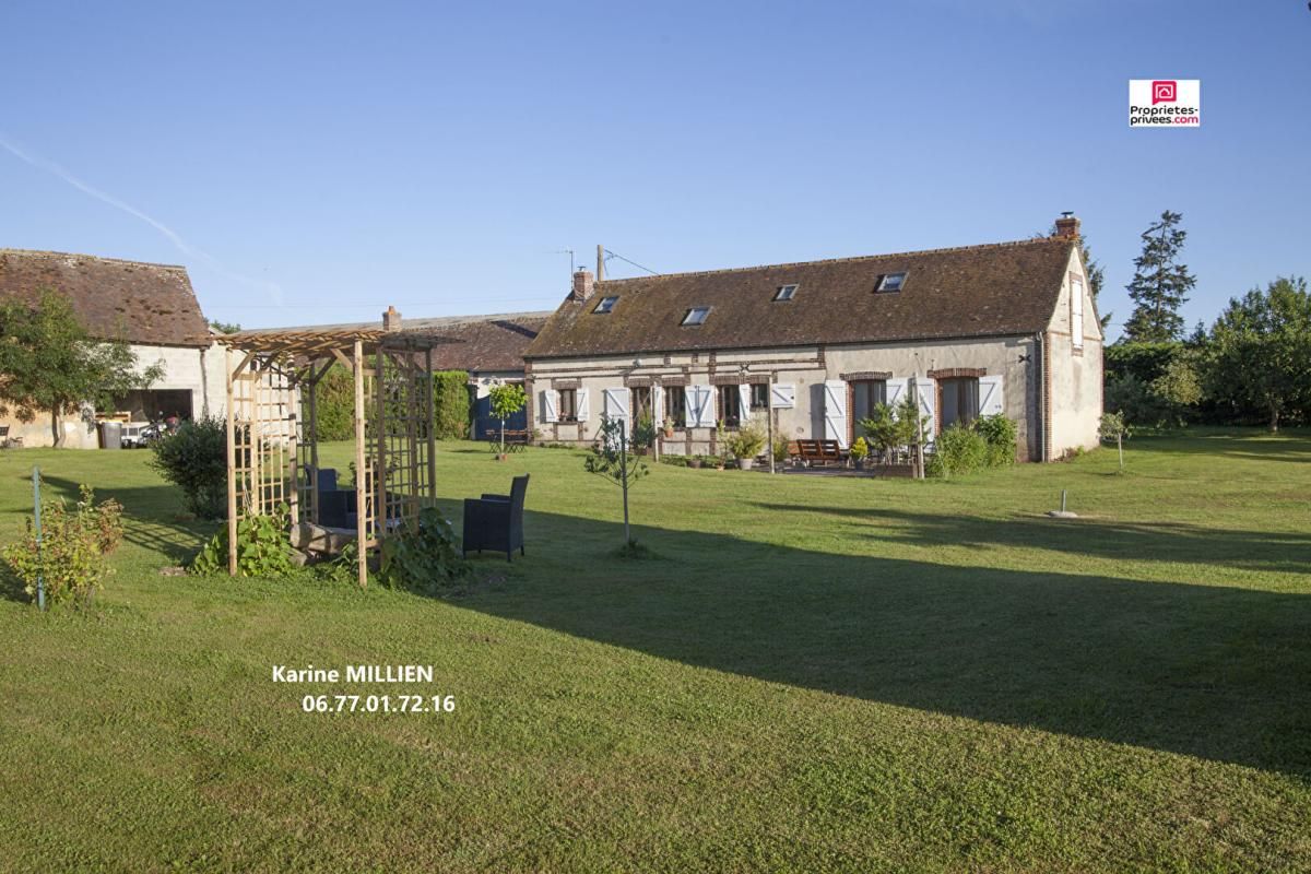 AXE NONANCOURT / VERNEUIL SUR AVRE Maison individuelle de type longère avec dépendances - 1 étage - 4 chambres - terrain - 237500 HAI