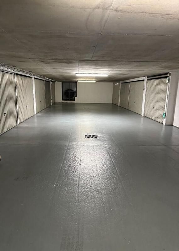 LYON 4 GARAGE EN SOUS SOL A VENDRE
